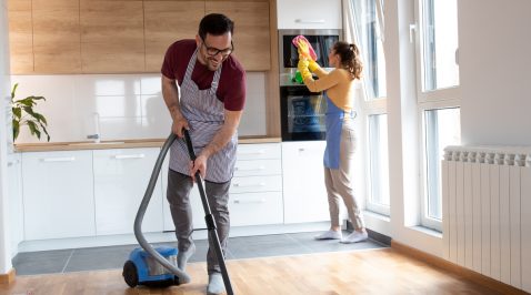 Verdade ou mito: limpar a casa ajuda a emagrecer